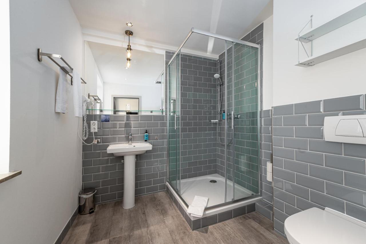 Hotel Das Q Aldingen  외부 사진